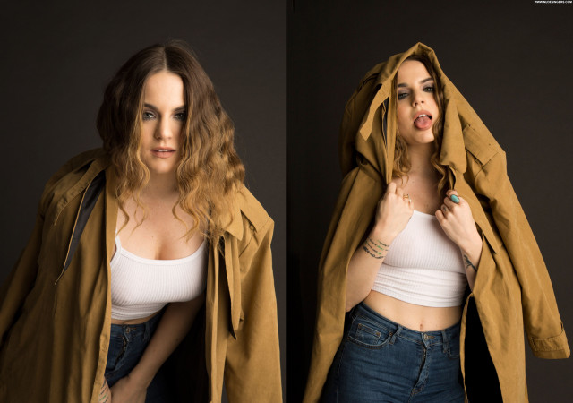 Jojo Levesque Gq Magazine Beautiful Posing Hot Pokies American Babe