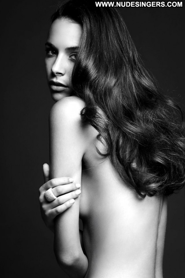 Monika Radulovic Australia Cute Posing Hot Babe Celebrity Topless