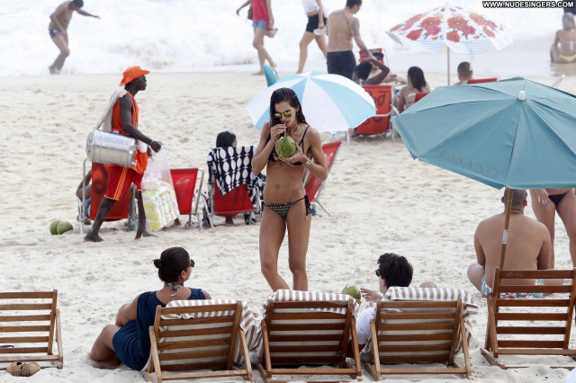 Izabel Goulart No Source Model Beach Bikini Beautiful Babe