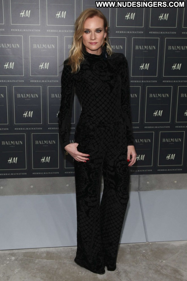 Diane Kruger New York Paparazzi New York Posing Hot Celebrity Diane Kruger New York Paparazzi New York Posing Hot Celebrity