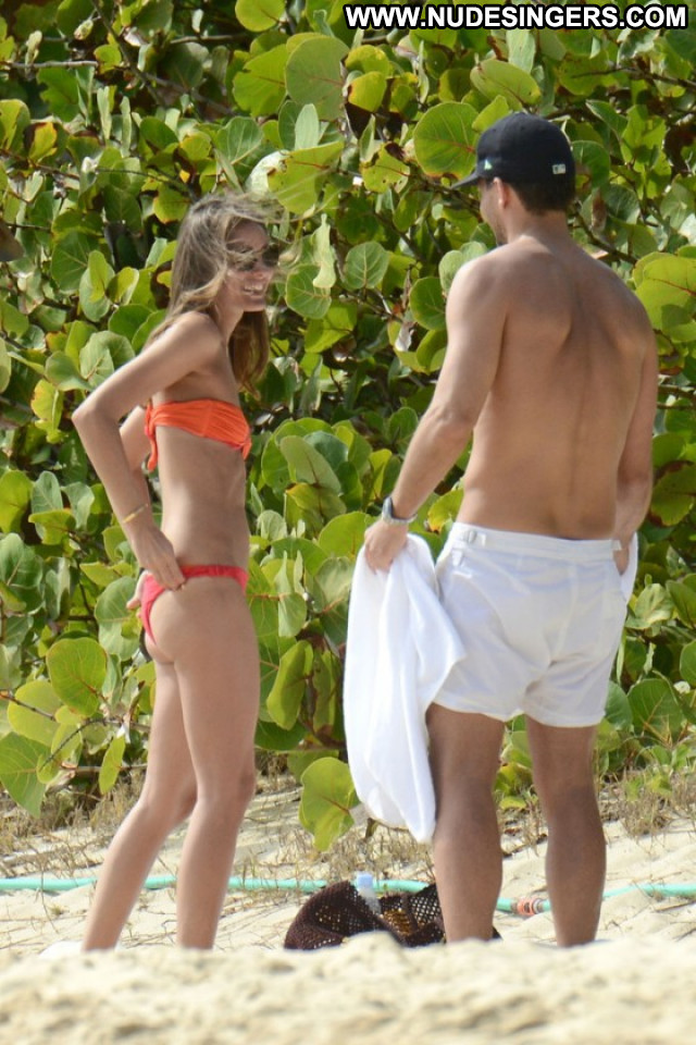 Olivia Palermo The Beach Celebrity Paparazzi Posing Hot Beautiful