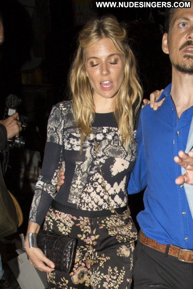 Sienna Miller No Source Club Paparazzi Beautiful London Posing Hot