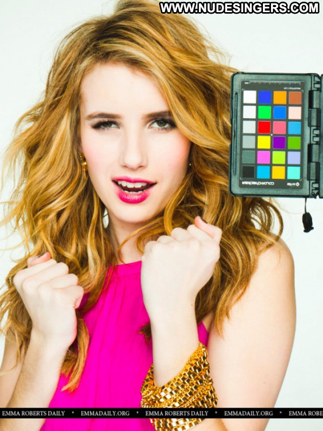 Emma Roberts Beautiful Celebrity Paparazzi Babe Posing Hot Magazine Emma Roberts Beautiful Celebrity Paparazzi Babe Posing Hot Magazine