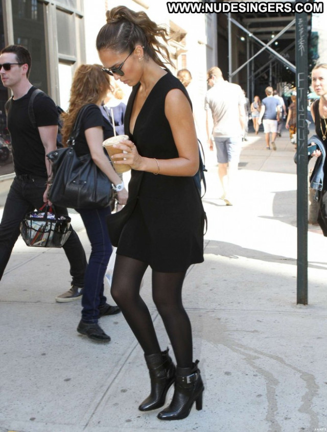 Jessica Alba No Source Hotel Babe Posing Hot Hot Beautiful Paparazzi