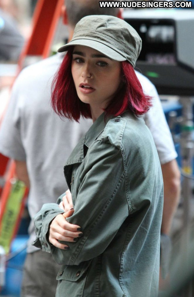 Lily Collins New York Babe Celebrity Beautiful Posing Hot New York