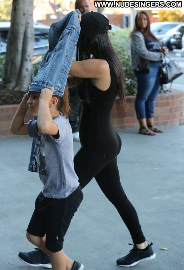 Kourtney Kardashian Los Angeles Angel Paparazzi Beautiful Posing Hot