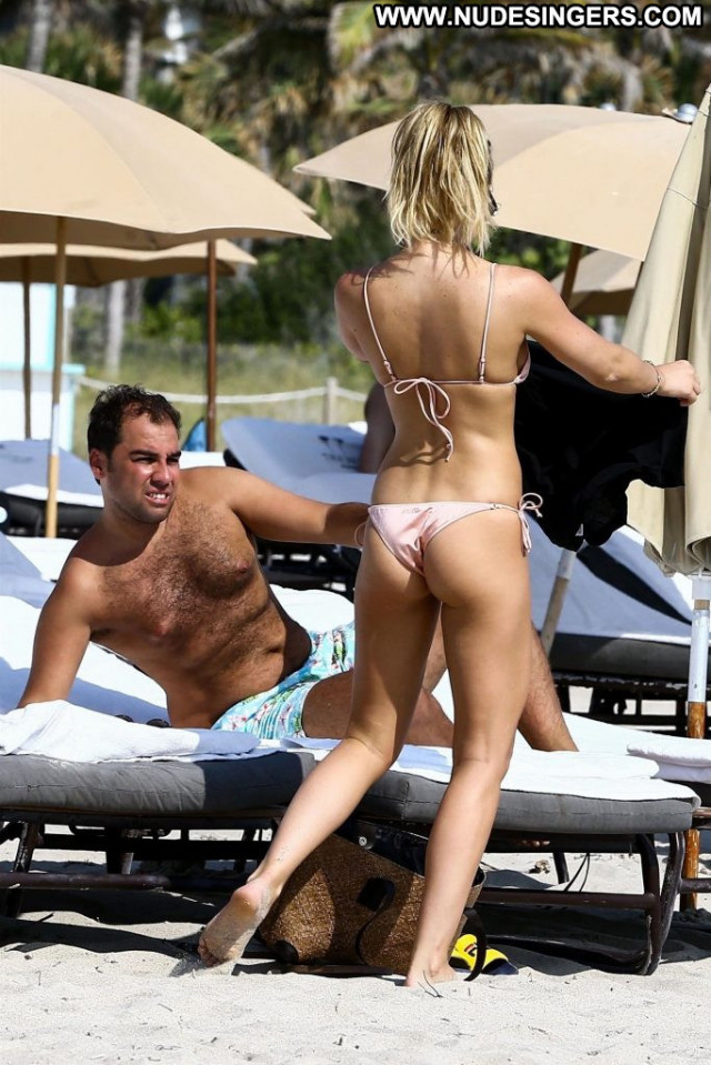 Celebrity Sports Illustrated Xxx Beach Legs Sexy Boyfriend Bikini