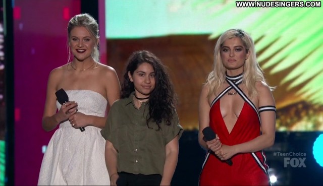 Bebe Rexha The Teen Choice Awards Medium Tits Gorgeous Sensual Singer