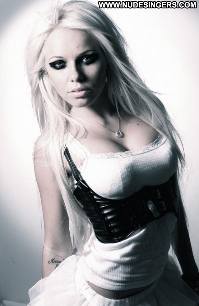 Kerli Kiv Miscellaneous Beautiful International Small Tits Pretty