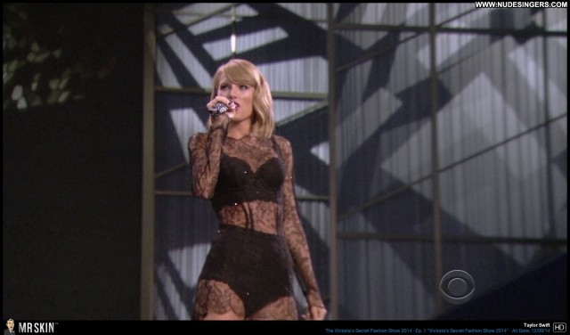 Taylor Swift The Victorias Secret Fashion Show Singer Blonde Pretty