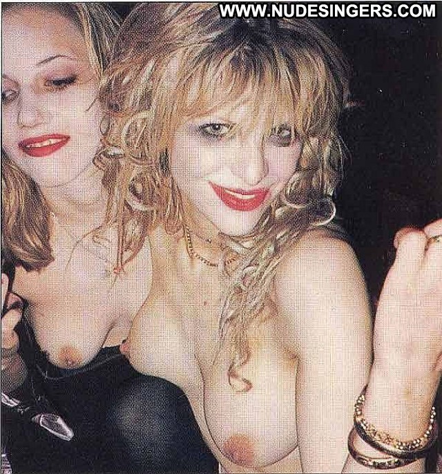 Courtney Love Miscellaneous Hot Sexy Medium Tits Blonde Celebrity