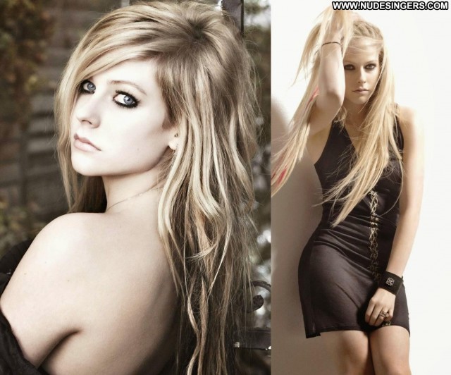 Avril Lavigne Miscellaneous Celebrity Blonde Small Tits International