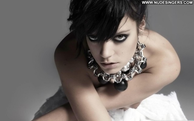 Lily Allen Miscellaneous International Sultry Singer Celebrity