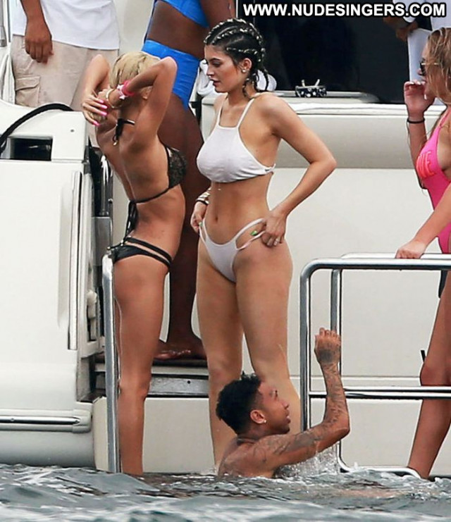 Kylie Jenner No Source Celebrity Babe Bikini Sexy Posing Hot