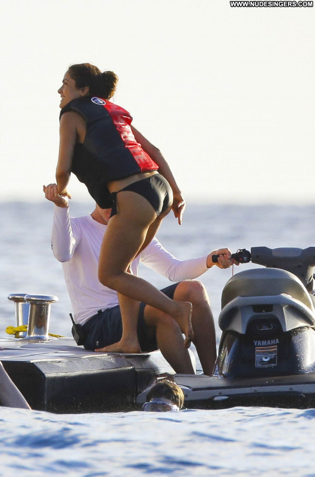Salma Hayek No Source Bikini Yacht Celebrity Beautiful Posing Hot Babe