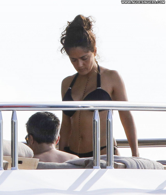 Salma Hayek Celebrity Posing Hot Beautiful Yacht Babe Bikini