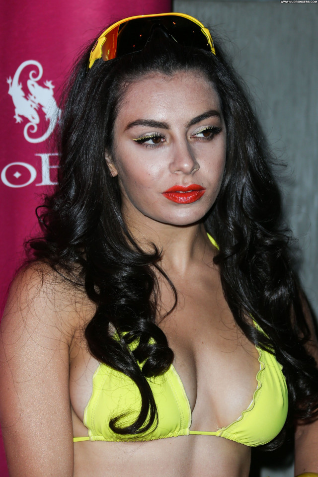 Charli Xcx Pool Party Pool Sexy Posing Hot Celebrity Babe Beautiful