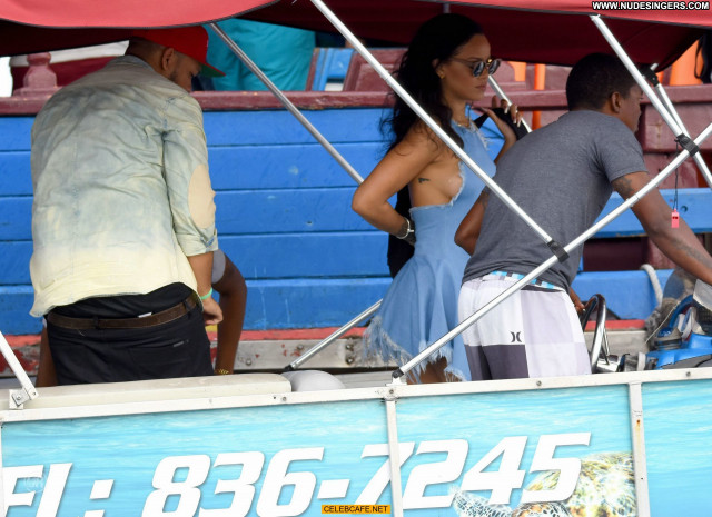 Rihanna No Source Barbados Pokies Celebrity Posing Hot Bar Babe