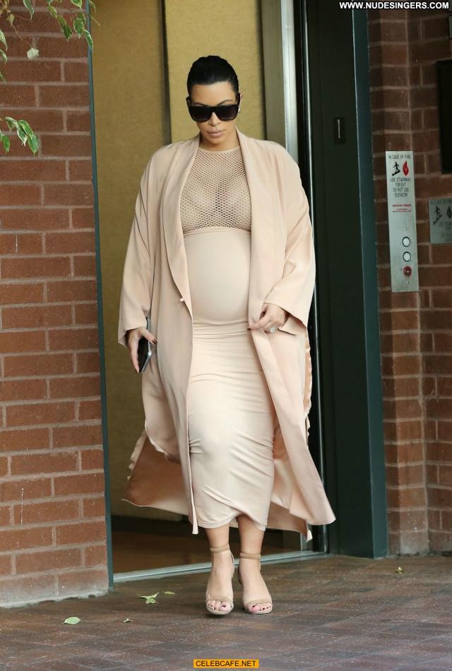 Kim Kardashian Beverly Hills Beautiful Babe Posing Hot Pregnant