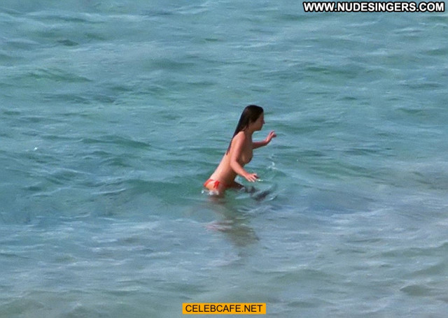 Elizabeth Hurley Paparazzi Shots Beach Paparazzi Posing Hot Topless