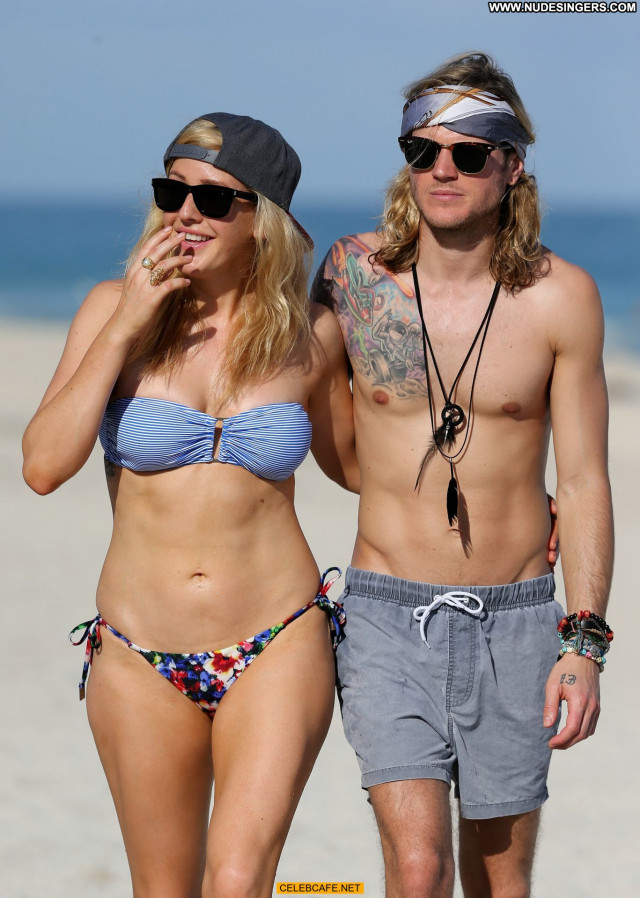 Ellie Goulding The Beach Sexy Posing Hot Beautiful Bikini Beach Sex