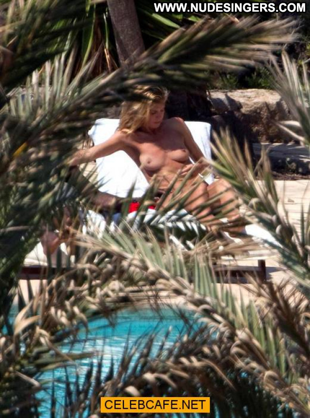 Heidi Klum No Source Celebrity Toples Poolside Posing Hot Babe Pool