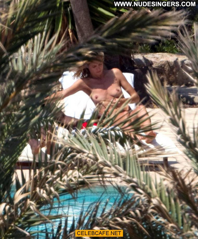 Heidi Klum No Source Beautiful Topless Celebrity Poolside Toples Pool