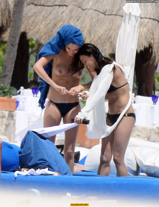 Cara Delevingne No Source Celebrity Bikini Mexico Beach Topless