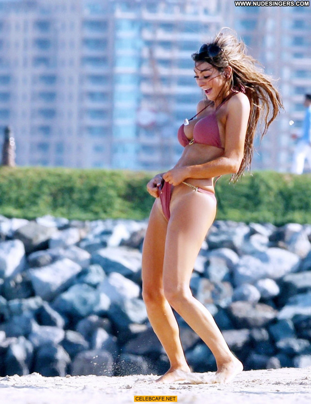 Luisa Zissman No Source Beautiful Pussy Celebrity Babe Bikini Posing