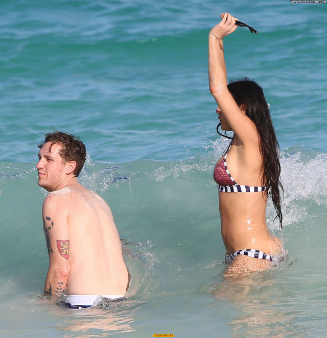 Demi Moore No Source Beautiful Mexico Posing Hot Celebrity Babe Bikini