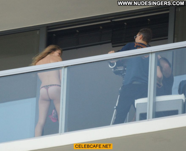 Rosie Huntington Whiteley No Source Beautiful Babe Photoshoot Balcony