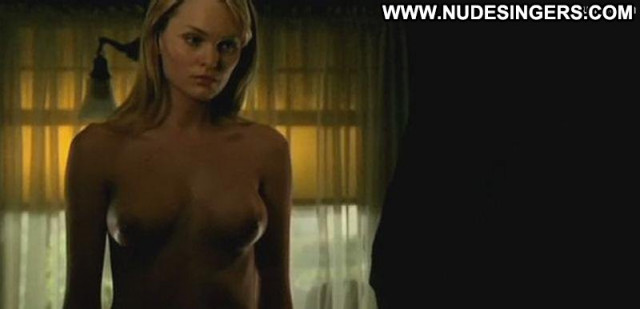 Sunny Mabrey Species Iii Old Toples Gorgeous Posing Hot Bar Breasts