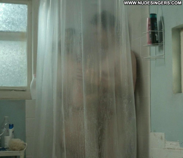 Kate Hudson Good People Posing Hot Babe Ass Wet Nude Beautiful Shower