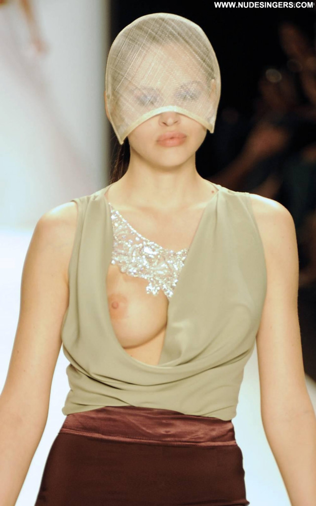 Hana Nitsche Fashion Show Photo Shoot Celebrity Breasts Nipples Model