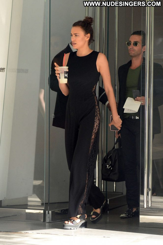 Irina Shayk New York Babe Posing Hot Apartment Celebrity Paparazzi