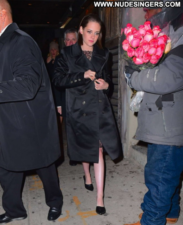 Kristen Stewart New York Babe Restaurant New York Celebrity Beautiful