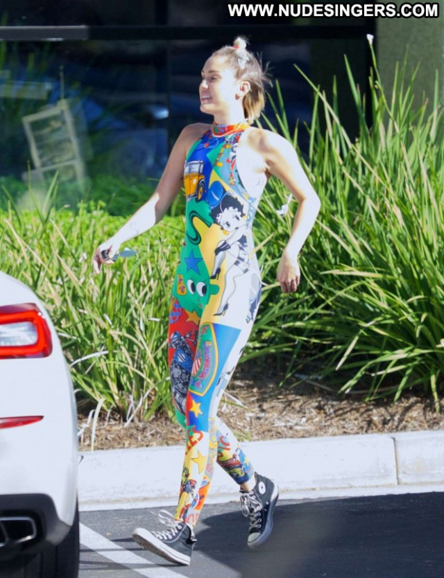 Miley Cyrus Los Angeles Beautiful Los Angeles Celebrity Babe Posing