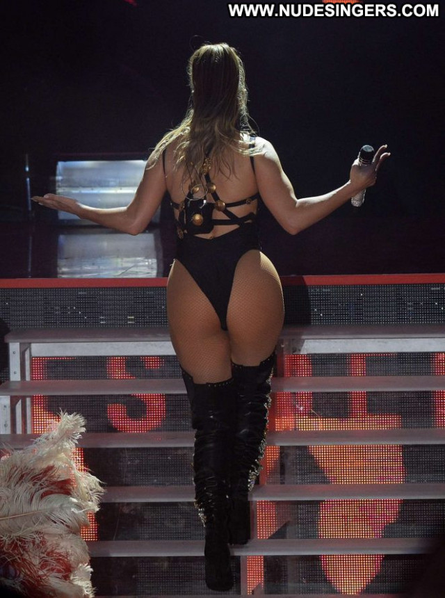 Jennifer Lopez Beautiful Posing Hot Celebrity Paparazzi Babe Famous