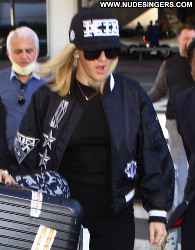 Ellie Goulding Lax Airport Babe Posing Hot Celebrity Lax Airport
