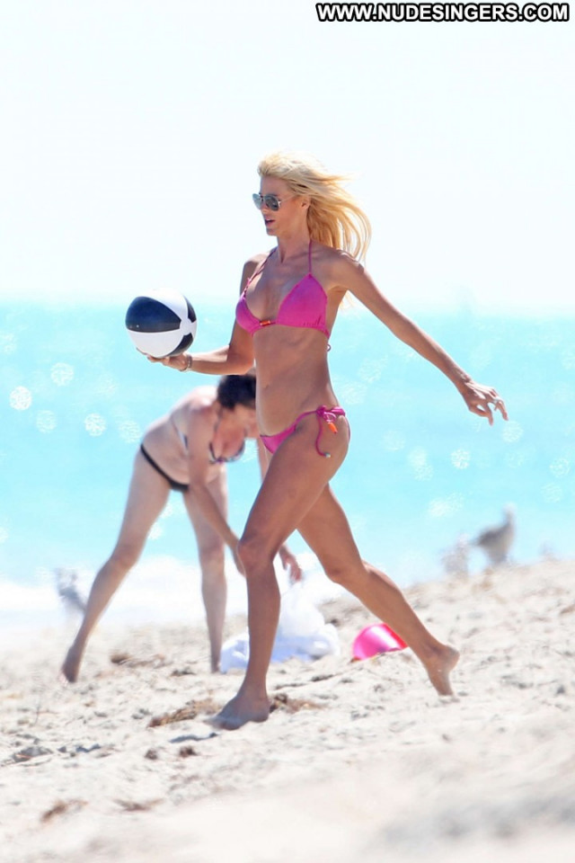 Victoria Silvstedt Celebrity Beautiful Candid Posing Hot Candids Babe
