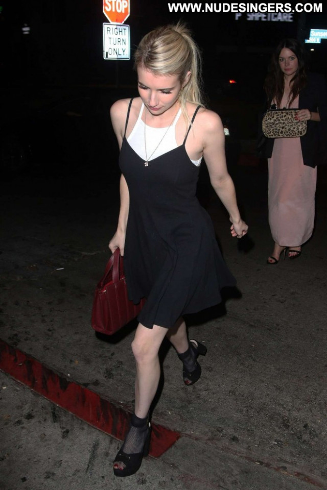 Emma Roberts No Source Beautiful Paparazzi Babe Celebrity Posing Hot