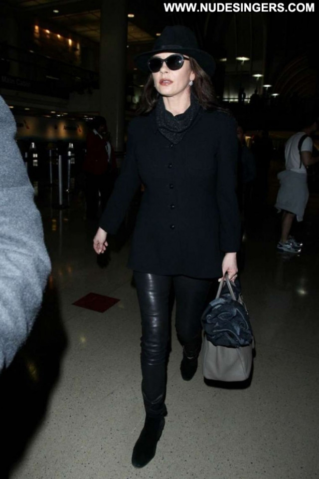 Catherine Zeta Jones Lax Airport Lax Airport Babe Leather Paparazzi