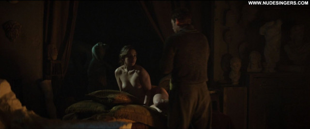 Emilia Clarke Esquire Magazine Nude Scene Celebrity Beautiful Movie