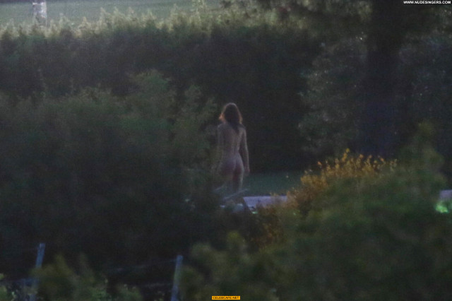 Emily Ratajkowski No Source Babe Nude Italy Posing Hot Beautiful