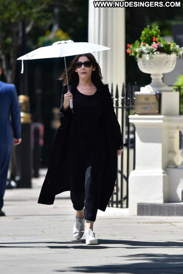 Nigella Lawson La Law Beautiful London Celebrity Paparazzi Posing Hot