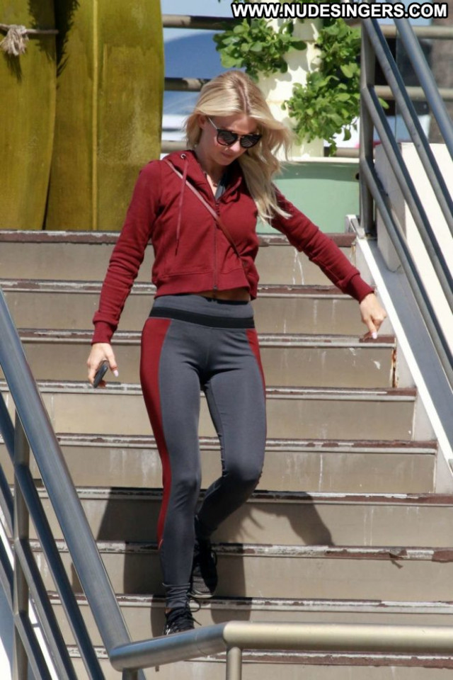 Julianne Hough No Source Paparazzi Posing Hot Celebrity Beautiful Babe