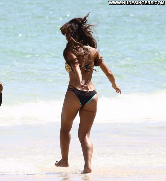 Alesya Kafelnikova Miami Beach Legs Bikini Toples Mali Singer Summer