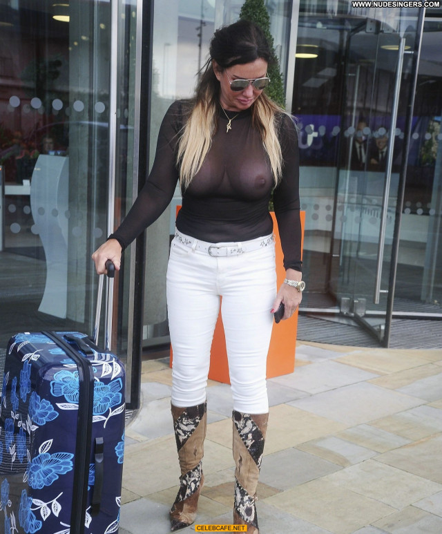 Lisa Appleton No Source Posing Hot See Through Babe Celebrity