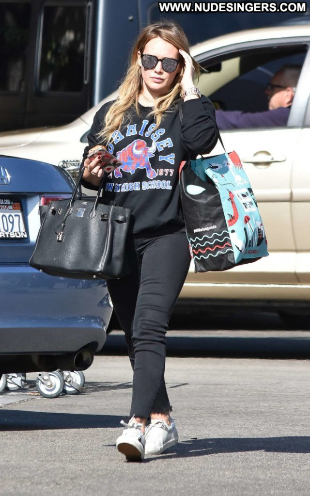 Hilary Duff Studio City Paparazzi Posing Hot Babe Shopping Beautiful