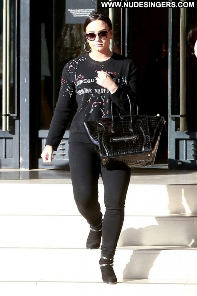 Demi Lovato Beverly Hills Babe Beautiful Paparazzi Shopping Celebrity